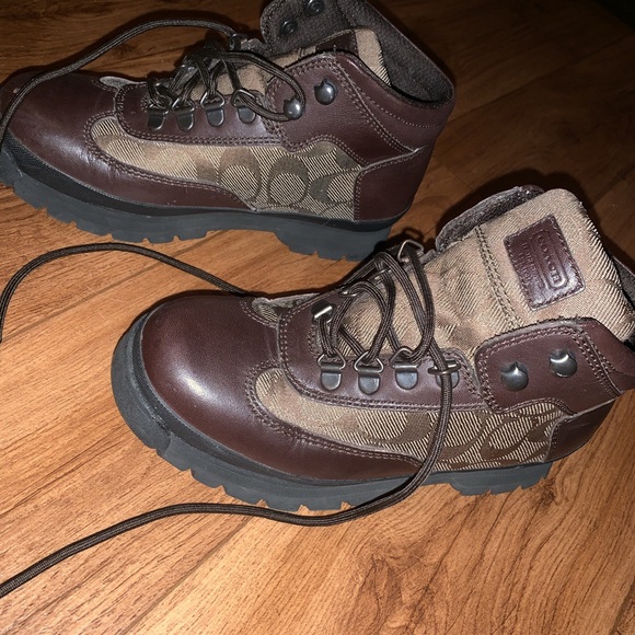 Coach Leatherware Hannah Boots - Picture 1 of 4